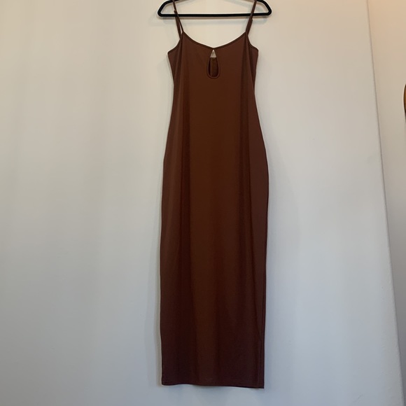 🎉HOST PICK 🎉 Princess Polly RYLEIGH MAXI DRESS BROWN size 8 NWT - Picture 6 of 10